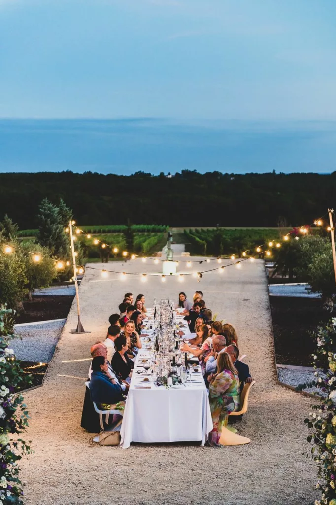 diner en extérieur au chateau Prieuré Marquet