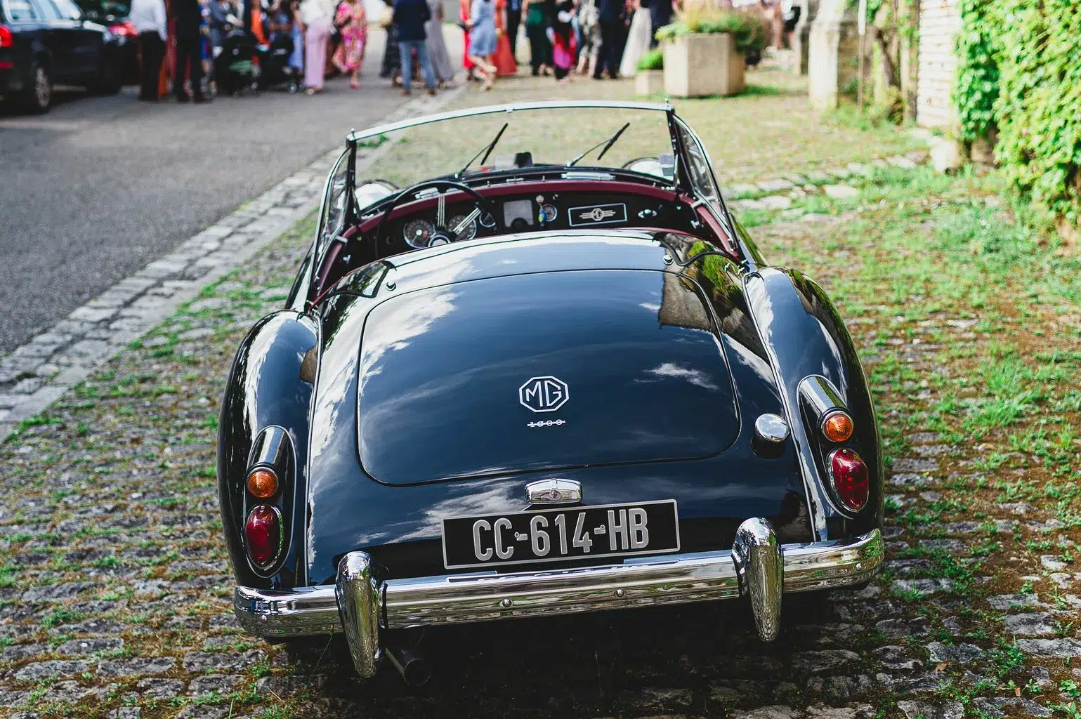 cabriolet vintage MG pour votre mariage